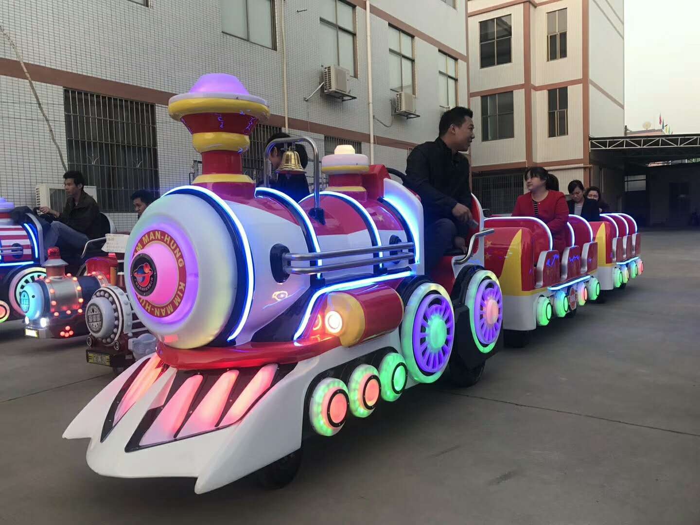 新疆商场小火车